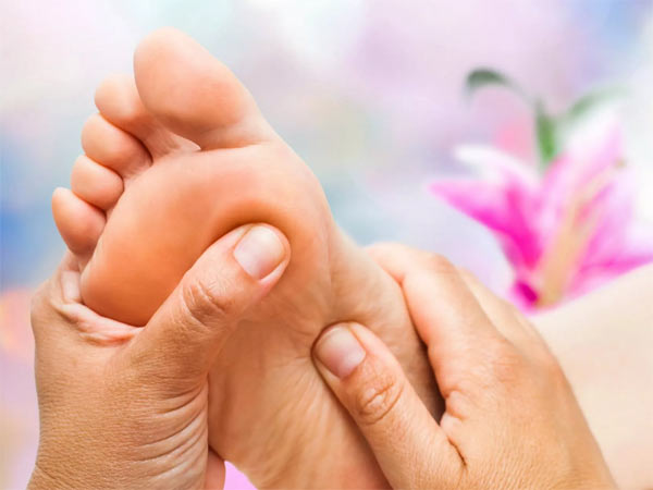 Reflexology-massage-edmonton-jpg reflexology massage in edmonton